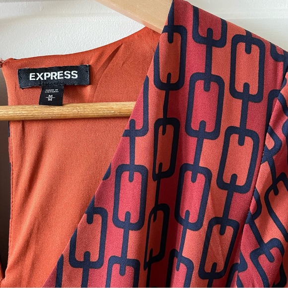 Express Long Sleeve Elastic with Tie Waist V-neck Mini Dress Size Medium - Picture 2 of 3